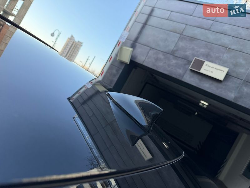 Седан Lexus ES 2024 в Києві