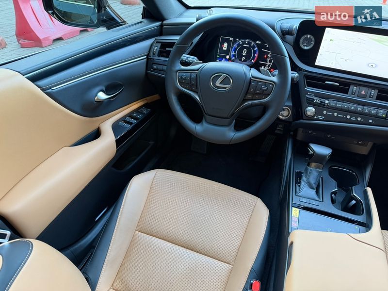 Седан Lexus ES 2024 в Києві