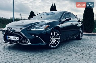 Седан Lexus ES 2021 в Киеве