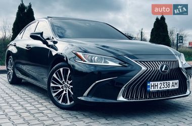Седан Lexus ES 2021 в Киеве