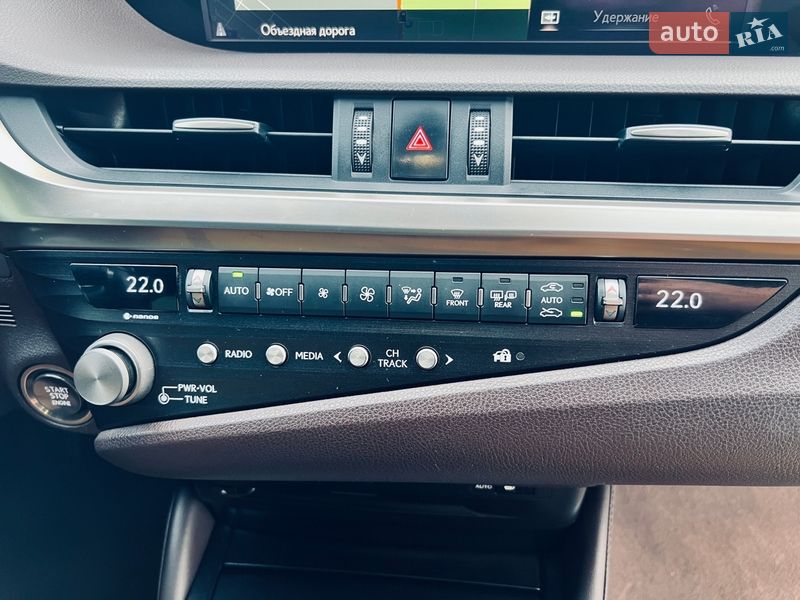 Седан Lexus ES 2021 в Киеве