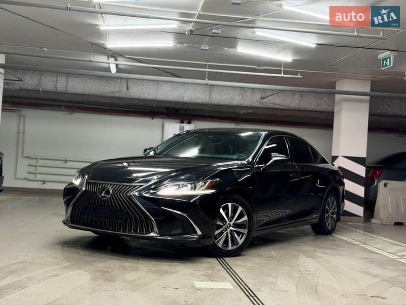 Седан Lexus ES 2021 в Киеве
