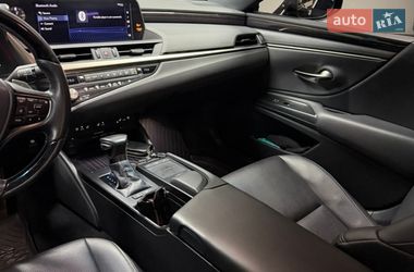 Седан Lexus ES 2021 в Киеве
