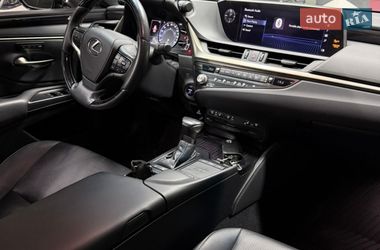 Седан Lexus ES 2021 в Киеве