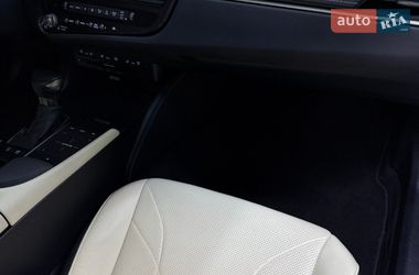 Седан Lexus ES 2022 в Одессе