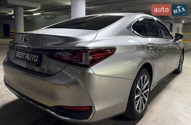 Седан Lexus ES 2022 в Киеве