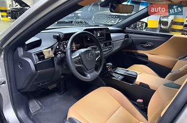 Седан Lexus ES 2022 в Киеве