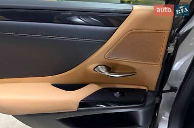 Седан Lexus ES 2022 в Киеве