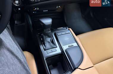 Седан Lexus ES 2022 в Киеве