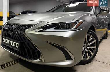 Седан Lexus ES 2022 в Киеве