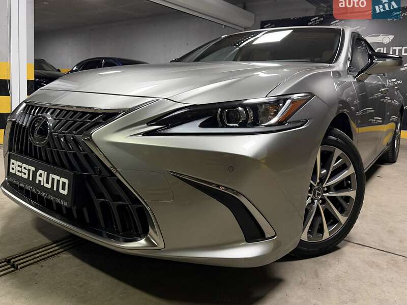 Седан Lexus ES 2022 в Киеве