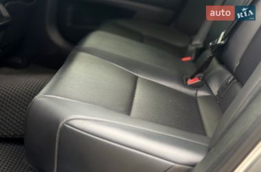Седан Lexus ES 2020 в Киеве