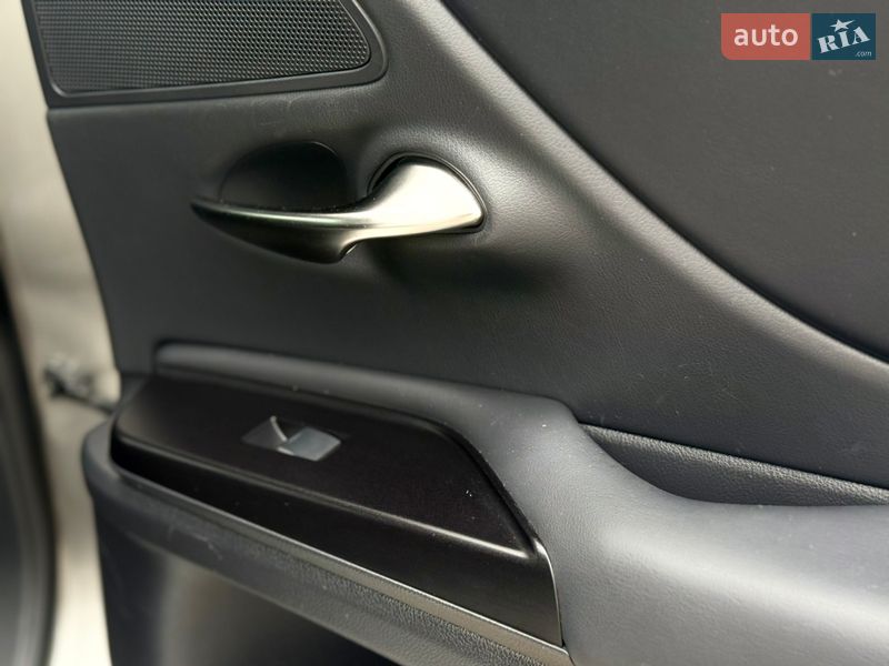 Седан Lexus ES 2020 в Києві фото 32 Седан Lexus ES 2020 в Києві