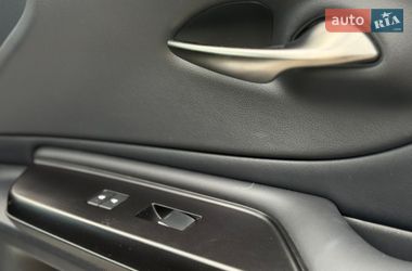 Седан Lexus ES 2020 в Киеве