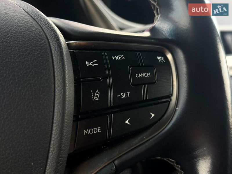 Седан Lexus ES 2020 в Києві фото 48 Седан Lexus ES 2020 в Києві