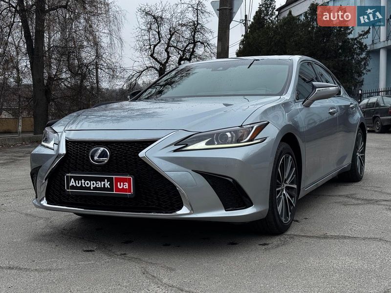 Седан Lexus ES 2023 в Киеве