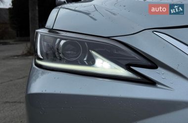 Седан Lexus ES 2023 в Киеве