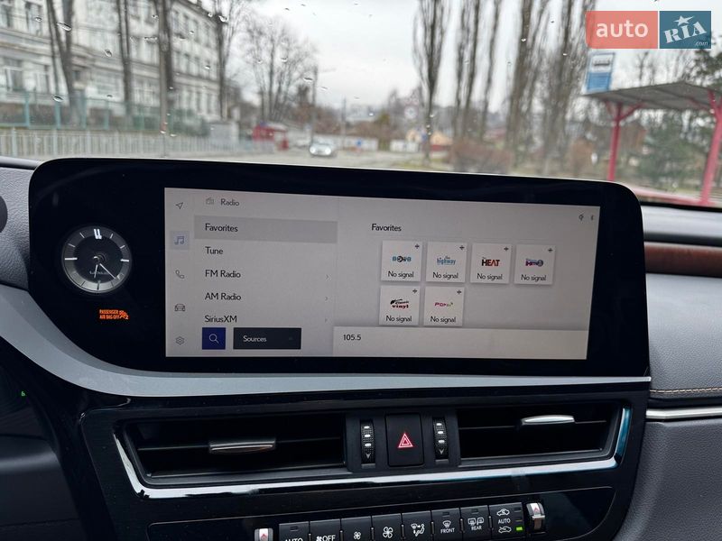 Седан Lexus ES 2023 в Киеве