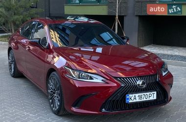 Седан Lexus ES 2019 в Киеве