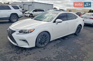 Седан Lexus ES 2016 в Хмельницькому