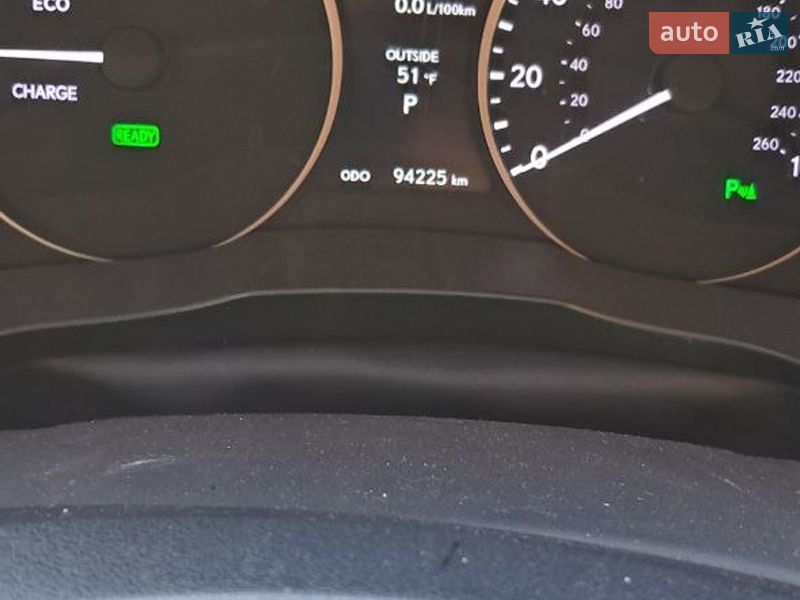 Седан Lexus ES 2015 в Кривом Роге