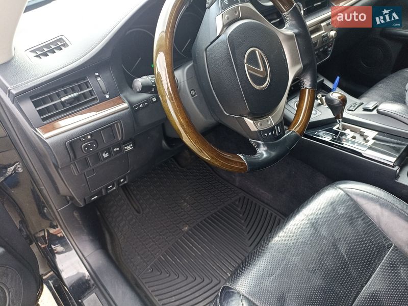 Седан Lexus ES 2014 в Хмельницком