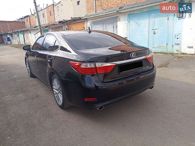 Седан Lexus ES 2014 в Хмельницком