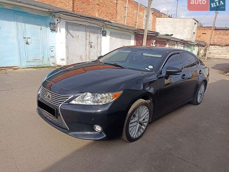 Седан Lexus ES 2014 в Хмельницком