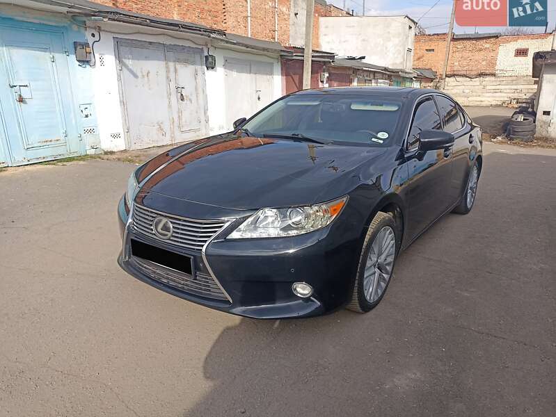 Седан Lexus ES 2014 в Хмельницком