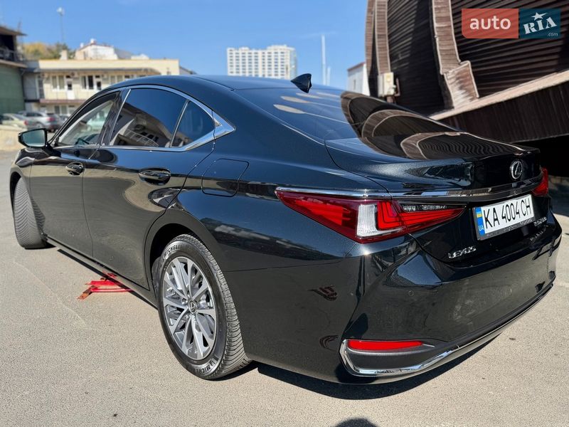Седан Lexus ES 2023 в Одессе