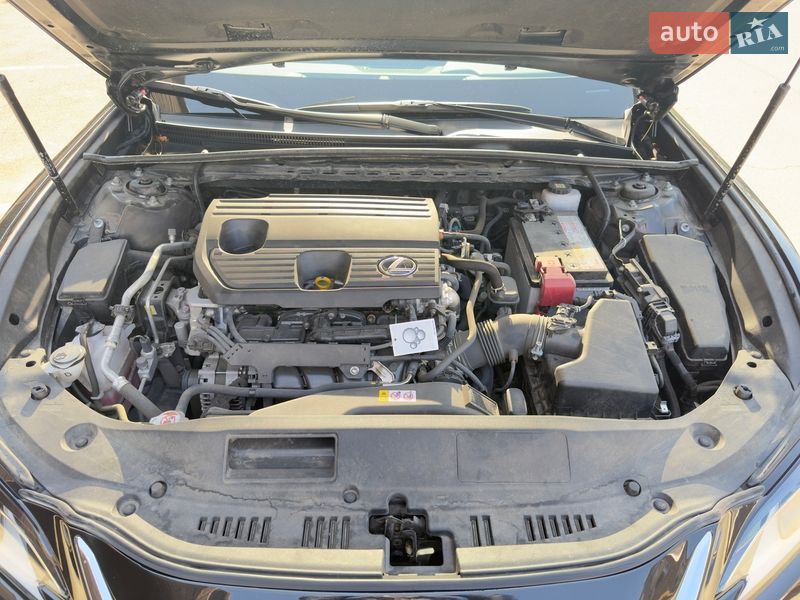 Седан Lexus ES 2023 в Одессе