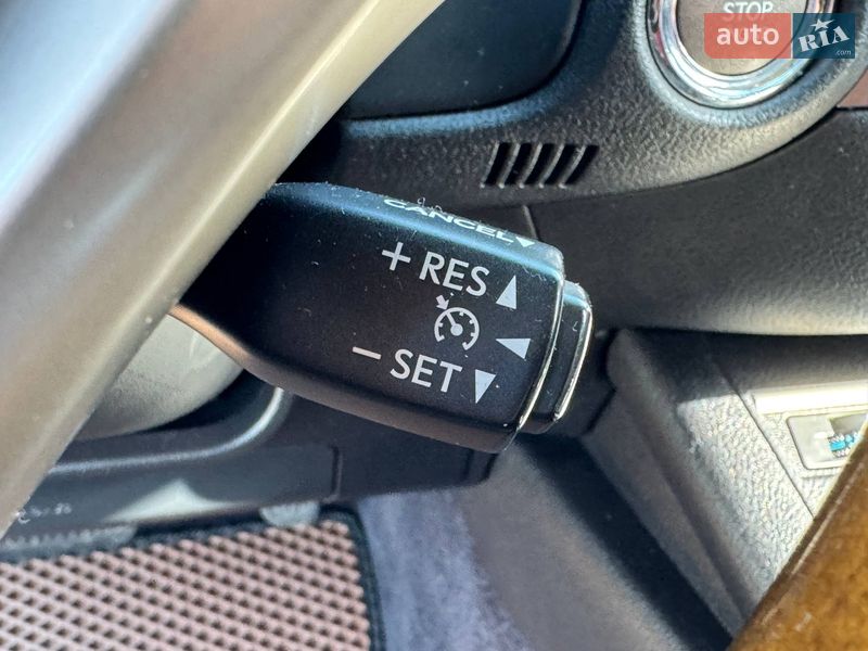 Седан Lexus ES 2014 в Києві фото 21 Седан Lexus ES 2014 в Києві