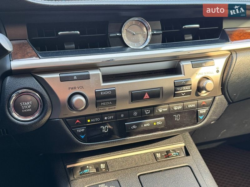 Седан Lexus ES 2014 в Києві фото 28 Седан Lexus ES 2014 в Києві