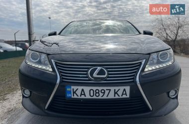Седан Lexus ES 2014 в Киеве