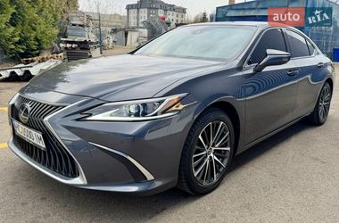 Седан Lexus ES 2023 в Львові