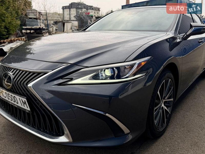 Седан Lexus ES 2023 в Львове фото 6 Седан Lexus ES 2023 в Львове