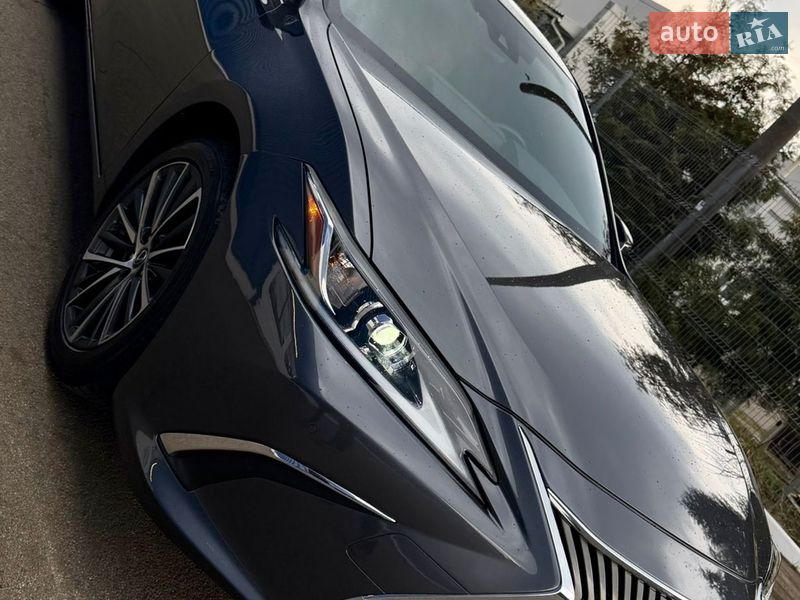 Седан Lexus ES 2023 в Львове фото 16 Седан Lexus ES 2023 в Львове