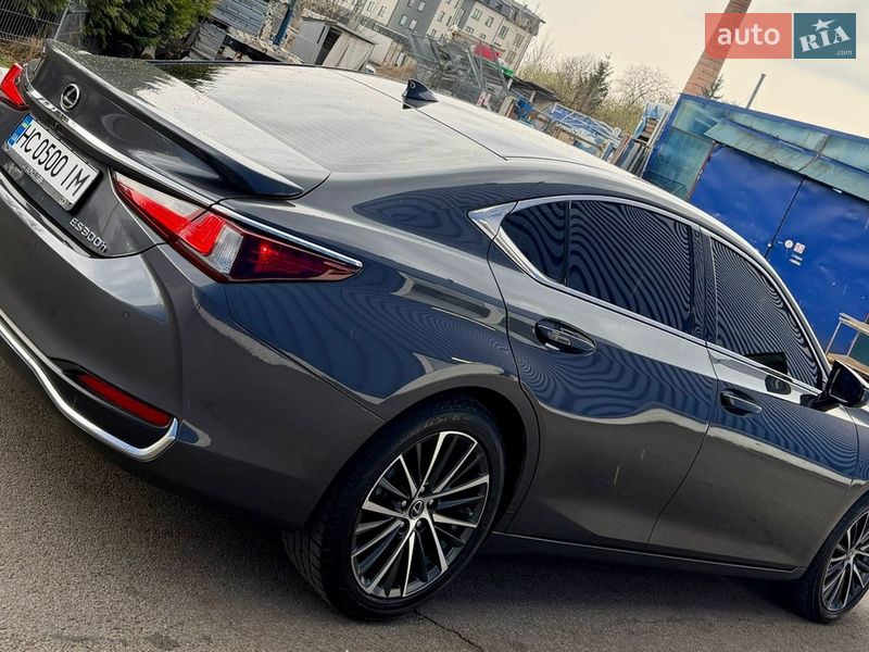 Седан Lexus ES 2023 в Львове фото 22 Седан Lexus ES 2023 в Львове