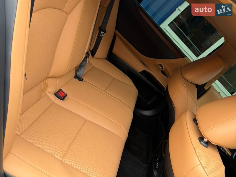 Седан Lexus ES 2023 в Львове фото 38 Седан Lexus ES 2023 в Львове