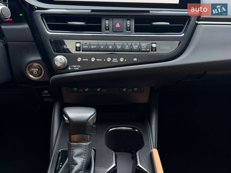 Седан Lexus ES 2023 в Львове фото 47 Седан Lexus ES 2023 в Львове
