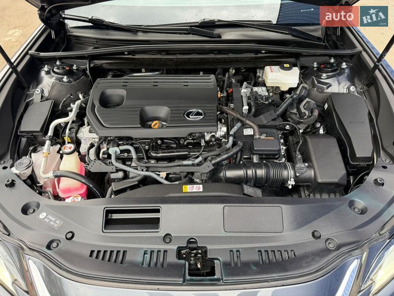 Седан Lexus ES 2023 в Львове фото 64 Седан Lexus ES 2023 в Львове