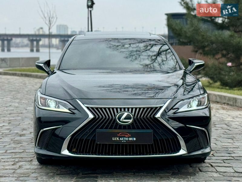 Седан Lexus ES 2018 в Києві фото 2 Седан Lexus ES 2018 в Києві