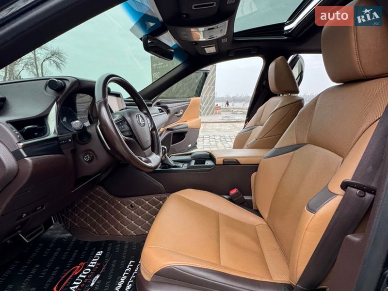 Седан Lexus ES 2018 в Києві фото 14 Седан Lexus ES 2018 в Києві