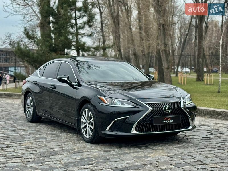 Седан Lexus ES 2018 в Києві фото 77 Седан Lexus ES 2018 в Києві