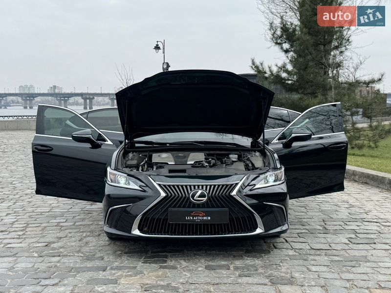 Седан Lexus ES 2018 в Києві фото 87 Седан Lexus ES 2018 в Києві