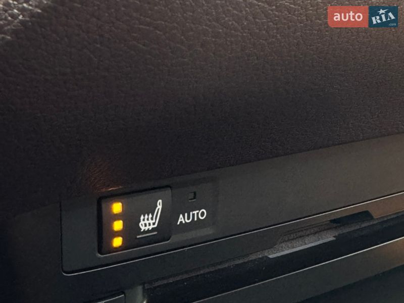 Седан Lexus ES 2018 в Києві фото 97 Седан Lexus ES 2018 в Києві