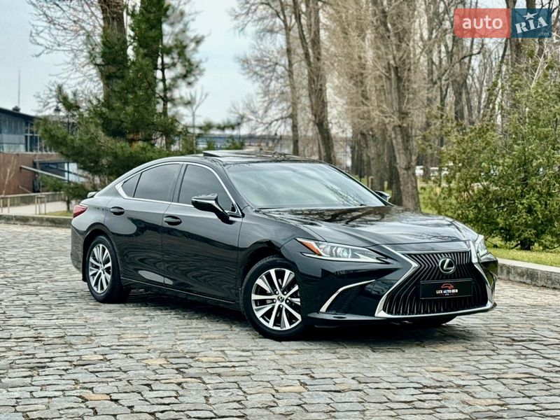Седан Lexus ES 2018 в Києві фото 110 Седан Lexus ES 2018 в Києві