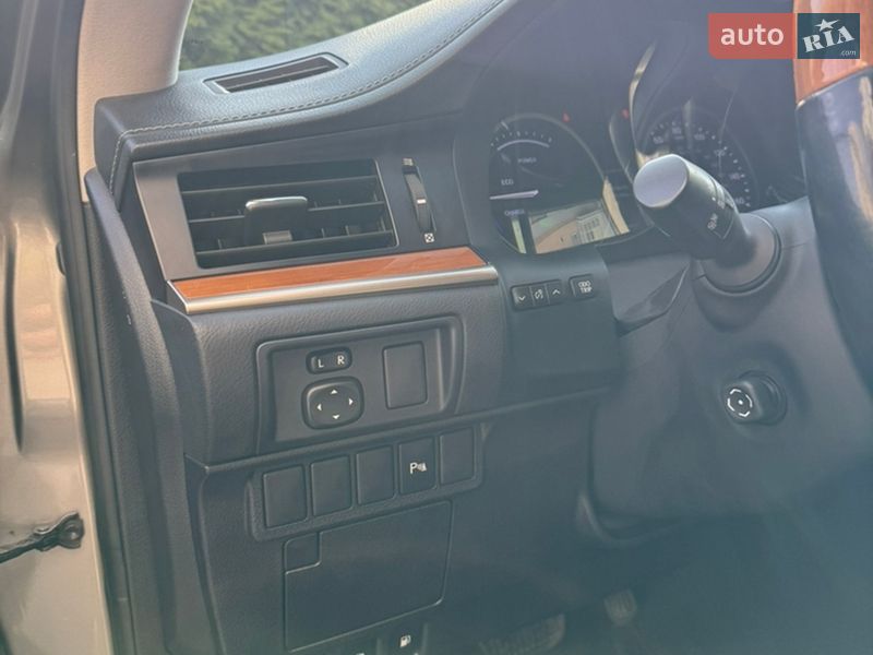 Седан Lexus ES 2015 в Львові фото 18 Седан Lexus ES 2015 в Львові