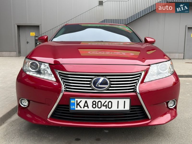 Седан Lexus ES 2014 в Києві