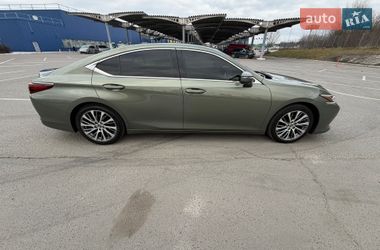 Седан Lexus ES 2020 в Львове